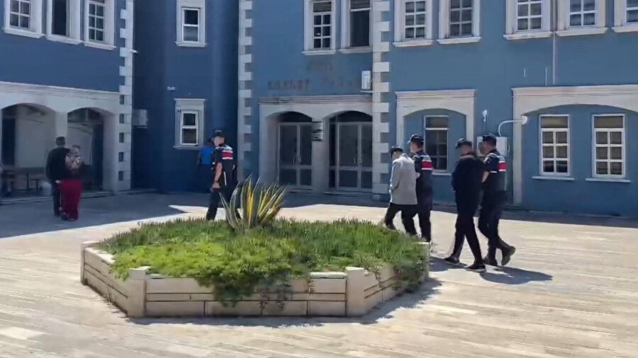 Yaşlı kadın 5,4 milyon lira dolandırıldı.