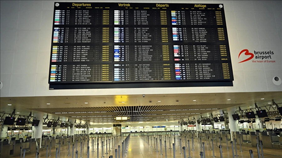 Grevler hayatı durma noktasına getirdi: Kamu ve özek sektörden dev grev​