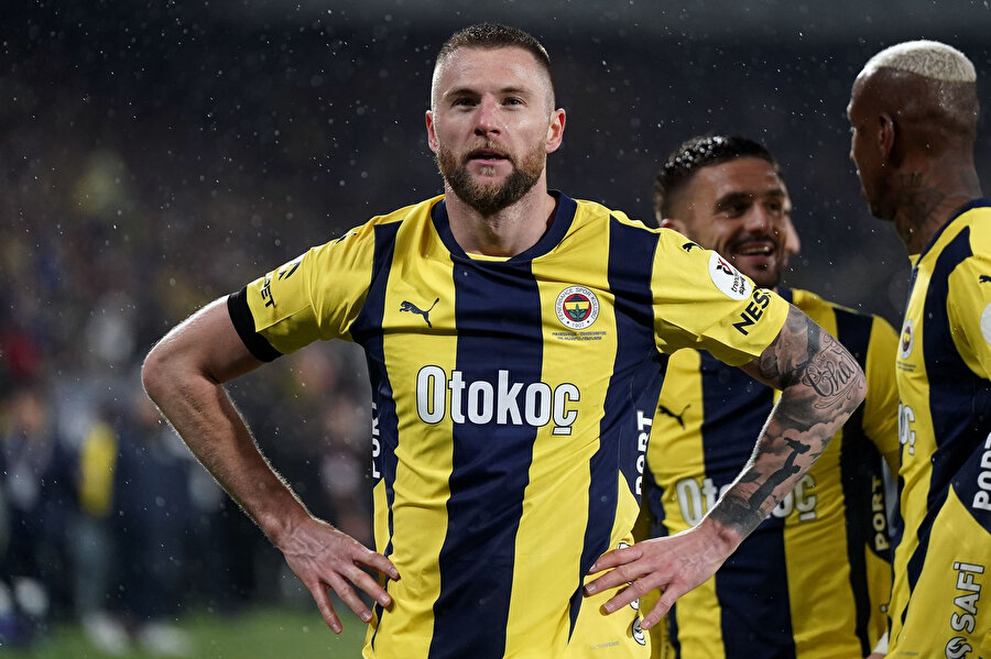 Fenerbahçe'den ayrılıyor mu? ​Milan Skriniar'dan Fenerbahçe taraftarını üzecek paylaşım 