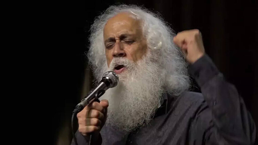 Ünlü şarkıcı Suavi dolandırıldı: Soluğu adliyede aldı​