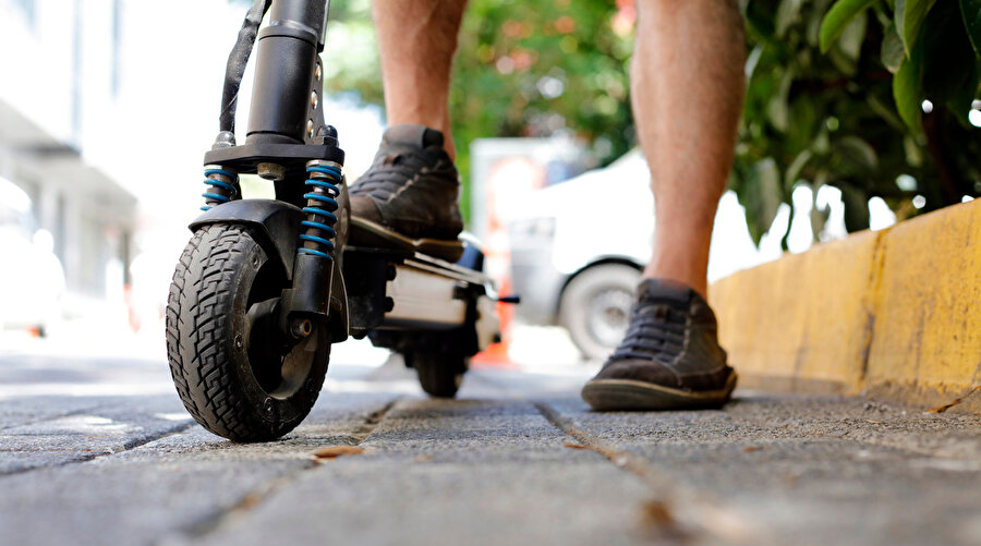 Elektrikli scooter kullananlar dikkat: Artık zorunlu