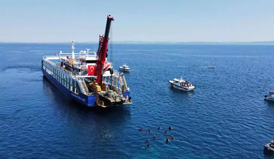 Denize tank batırıldı: İşte o görüntüler