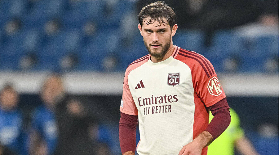 Beşiktaş'ta ön libero hamlesi: İlk temas kuruldu