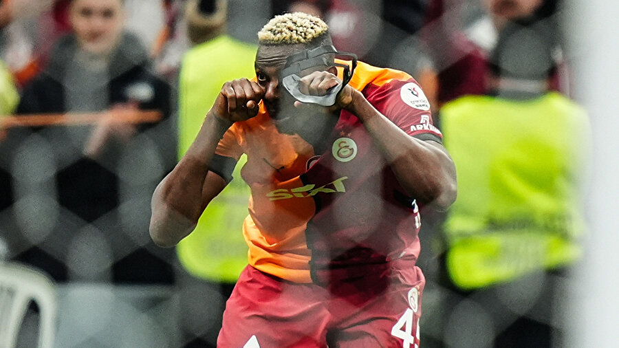 Fenerbahçe, Osimhen'in kararını bekliyor