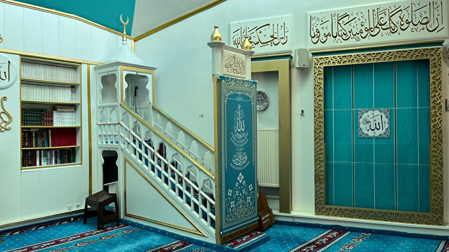 Kınalıada Camii, minber. Fotoğraf: Uluç Algan 