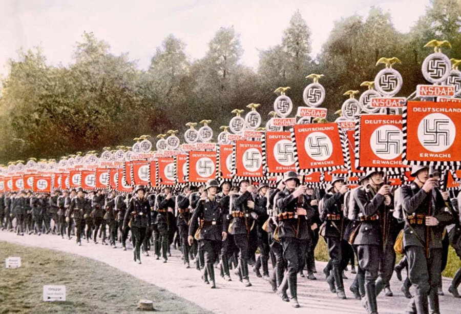 Nazi Almanya’sının askerî doktrininde en dikkate şayan kavramlardan biri de “ağırlık merkezi” veya “odak” anlamına gelen schwerpunkttur.