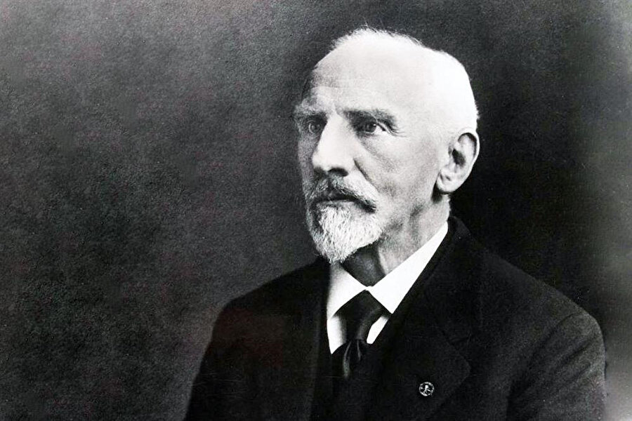 Cidde ve Mekke'de yaklaşık bir yıl geçiren Hollandalı Şarkiyatçı Snouck Hurgronje.