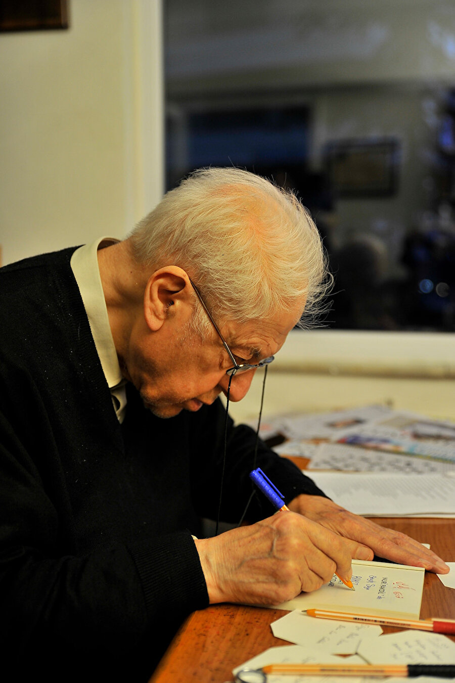 Nuri Pakdil’in amacı gençlere ulaşmak, onlarla düşünce köprüleri kurmaktı…