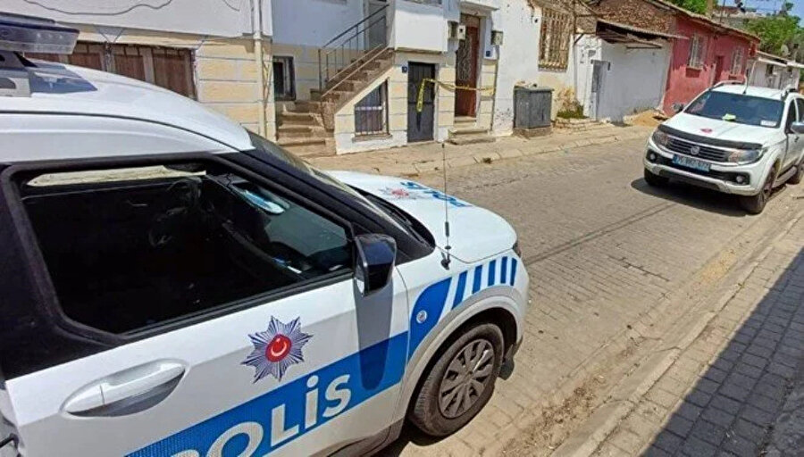 Evden kokular geldi, üç gündür öldüğü ortaya çıktı