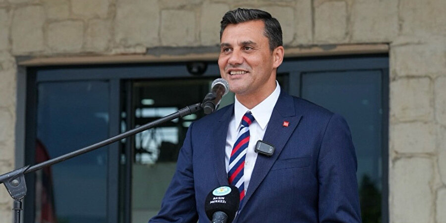 Ferdi Zeyrek'in sağlık durumu hakkında yeni açıklama:
Ferdi Zeyrek'in son durumu nasıl? Ferdi Zeyrek kimdir, kaç yaşında, nereli?