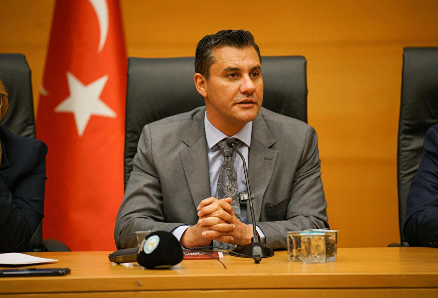 Manisa Büyükşehir Belediye Başkanı Ferdi Zeyrek'in son durumu hakkında açıklama: Ciddi organ hasarı var