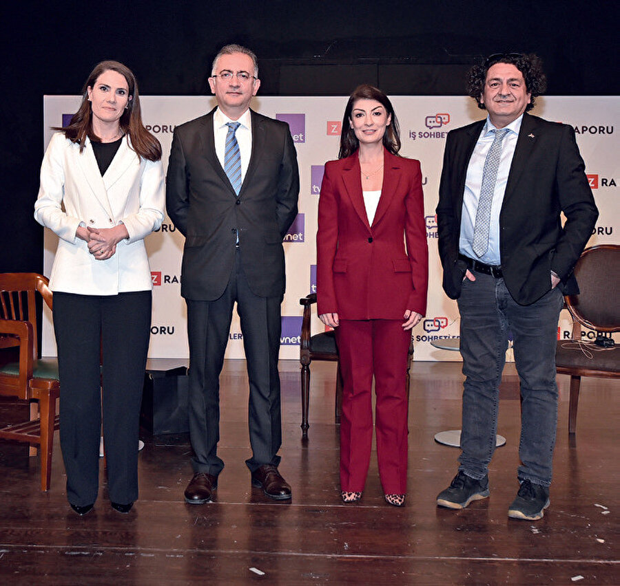 Moderatörlüğünü Tvnet Ekonomi Şefi ve Z Raporu dergisi Yazı İşleri Müdürü Semra Karabaş’ın üstlendiği programda; İntegral Yatırım Araştırma Müdürü Seda Yalçınkaya Özer, A1 Capital Genel Müdür Yardımcısı Baki Atılal ve Ekonomist Mustafa Aşkın yer aldı. 
