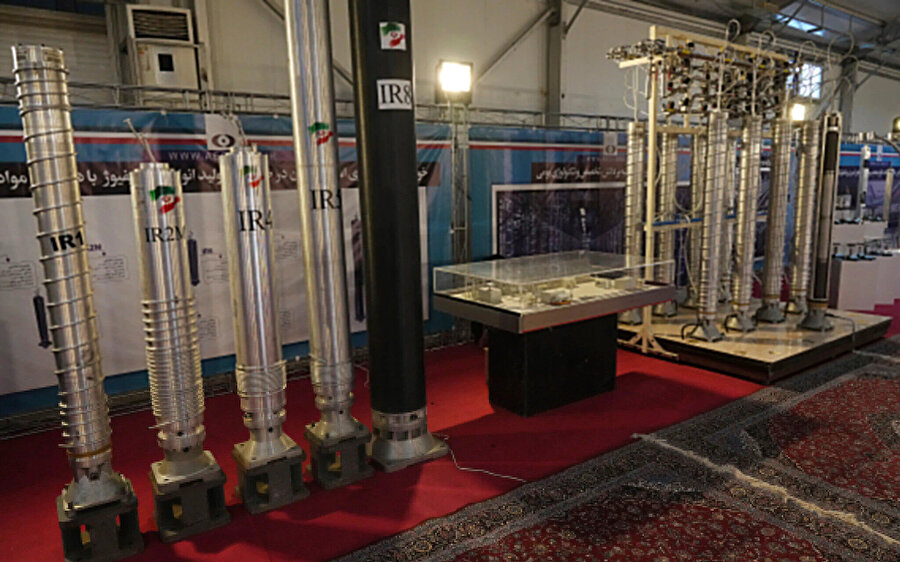 Kararın ardından, UAEA'nin sivil ve askeri her türlü nükleer tesisi denetlemesine ve yapılan çalışmalara yönelik doğrulama faaliyetleri yürütmesine izin vermeyen ve NPT imzacı ülkeler arasında yer almayan İsrail, uluslararası topluma İran'ın ihlaline kararlı bir şekilde yanıt verme çağrısı yaptı.