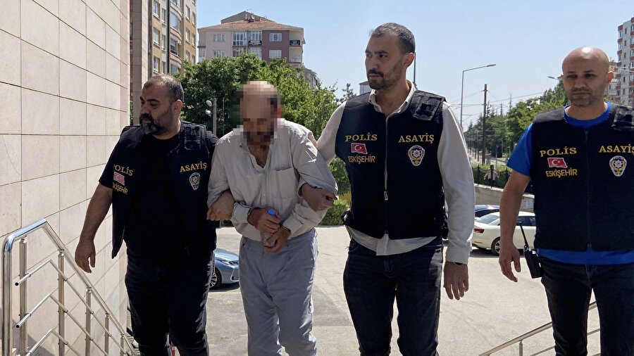 ​Banka şubesine tüfekle girerek kredi istemişti: İfadesinde 'Çok borcum vardı' dedi