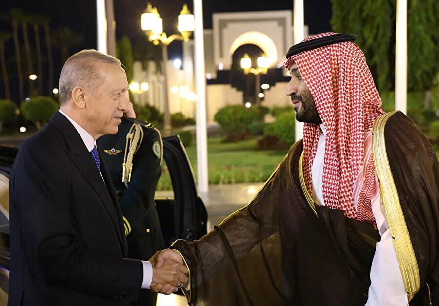 Cumhurbaşkanı Erdoğan, Arabistan Veliaht Prensi Selman ile telefonda görüştü