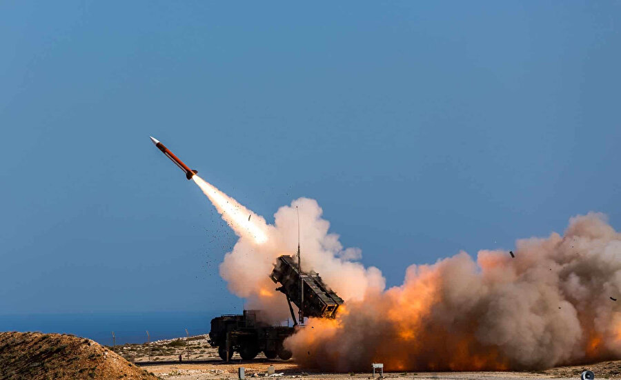 İran'dan yeni misilleme: Tel Aviv ve Hayfa'yı vuruyorlar