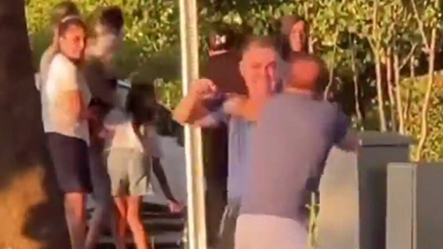 Denizli'de polis ile vatandaş birbirine girdi.