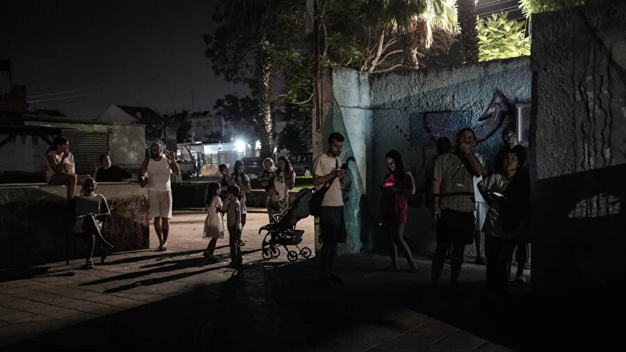 İsrail'de sahte mesaj paniği: 'Terör saldırısı' uyarılarının sahte olduğu duyuruldu