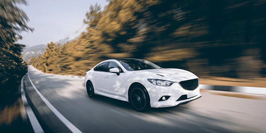 Dünyanın en iyi 10 uzun yol arabası belli oldu: Listenin birincisini kimse tahmin edemedi