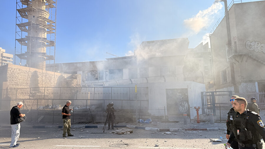 İran'ın İsrail'e misilleme saldırılarında bir kişi öldü 30 kişi yaralandı