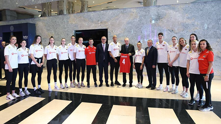 Cumhurbaşkanı Erdoğan Filenin Sultanları'nı kabul etti