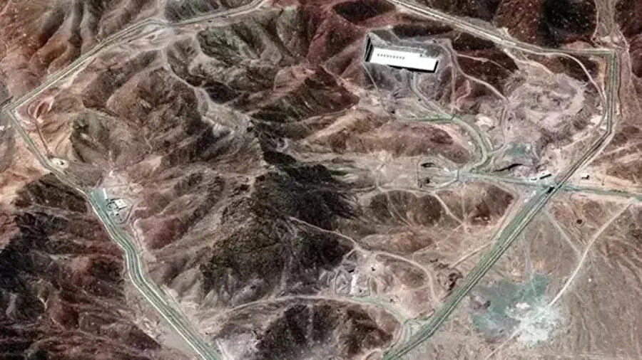 İsrail basınından çarpıcı iddia: ABD, İran'a saldırmak için müzakereleri bekledi