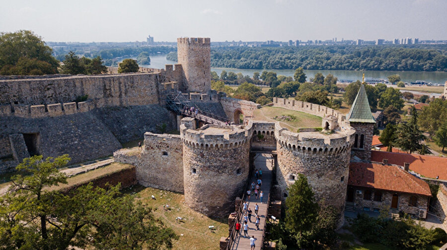Belgrad Kalesi / Kalemegdan.