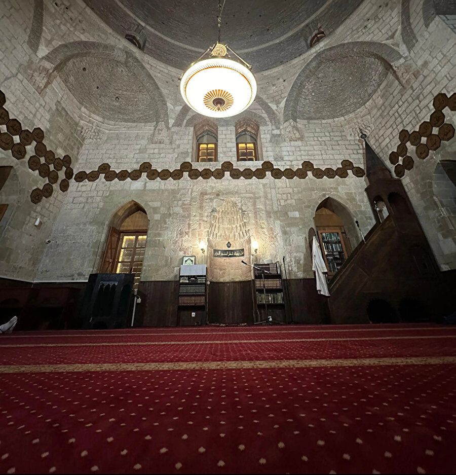 Caminin iç kısmı.