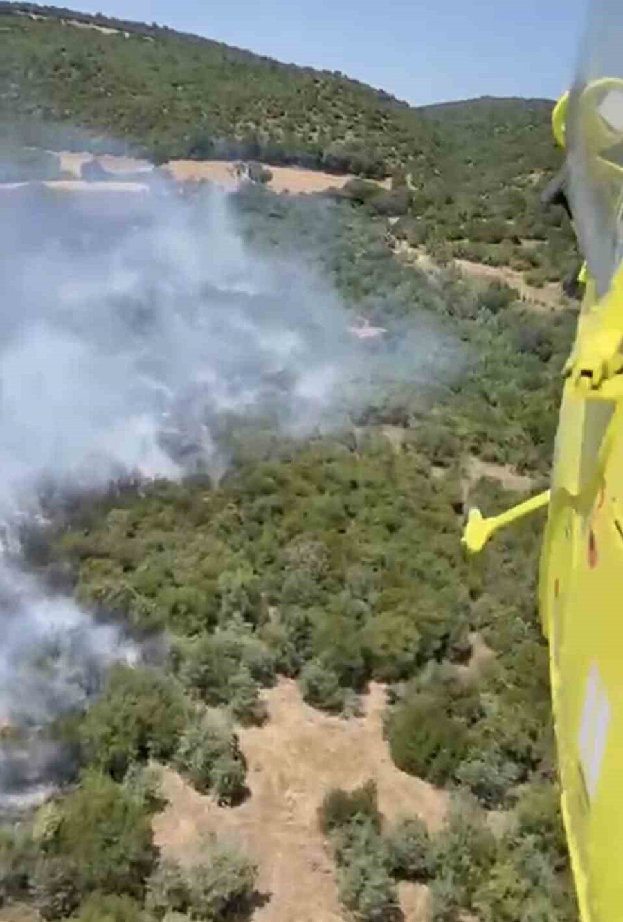 Balıkesir'de yangın söndürme çabaları