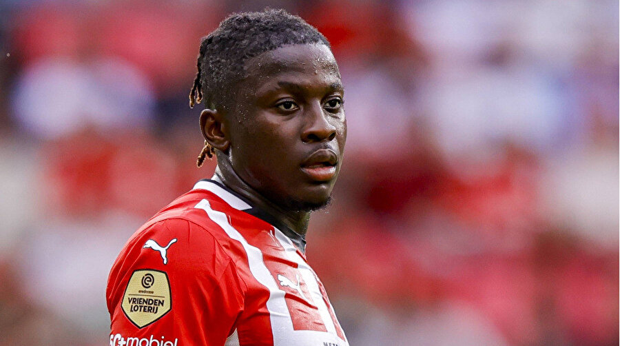 Fenerbahçe'nin yeni hedefi ortaya çıktı: Sözleşmesindeki detay transferi kolay hale getirecek