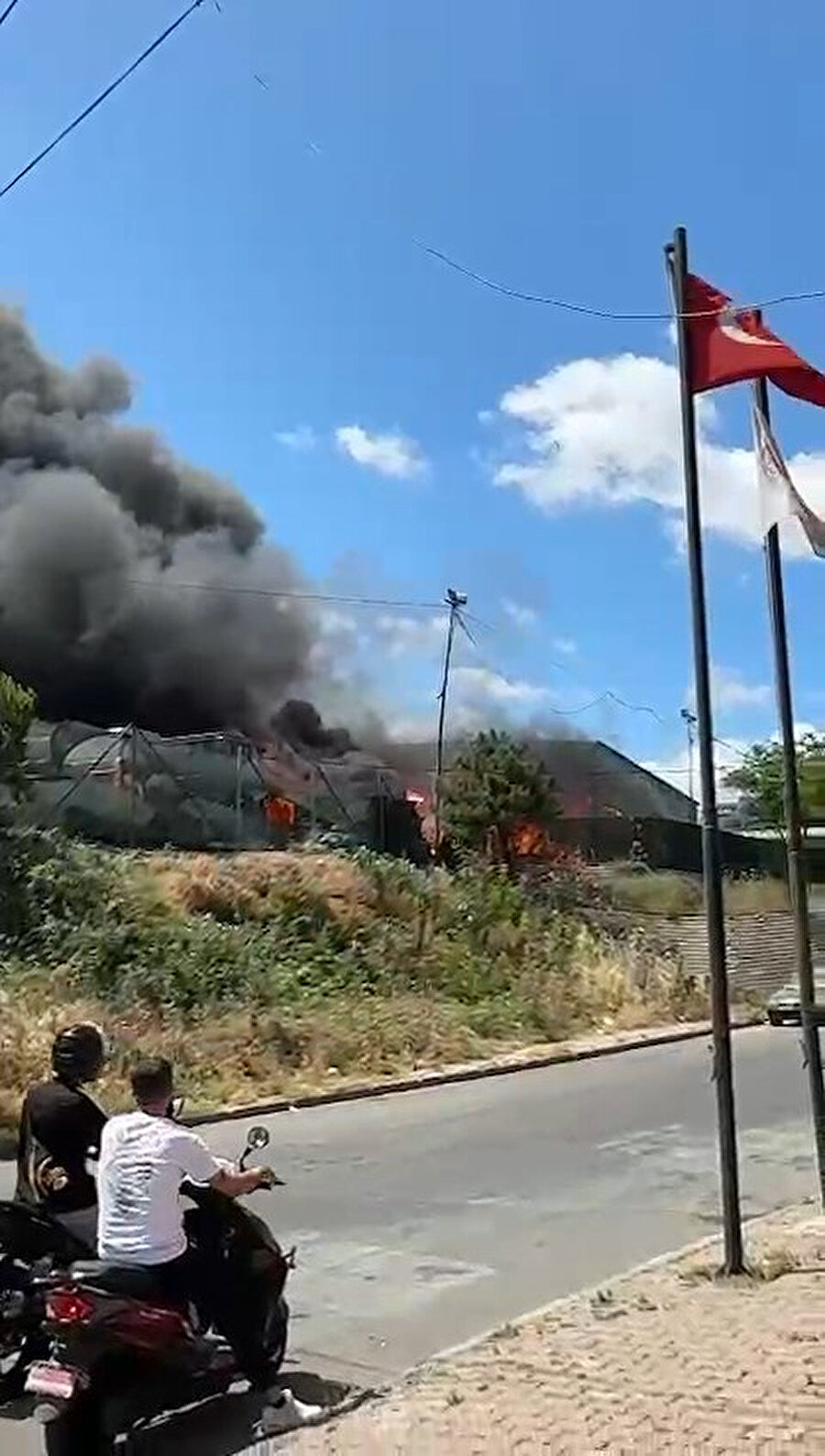 Yangının görüntüleri