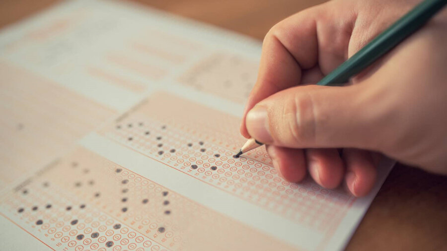 YKS maratonunda ikinci gün: AYT oturumu başladı