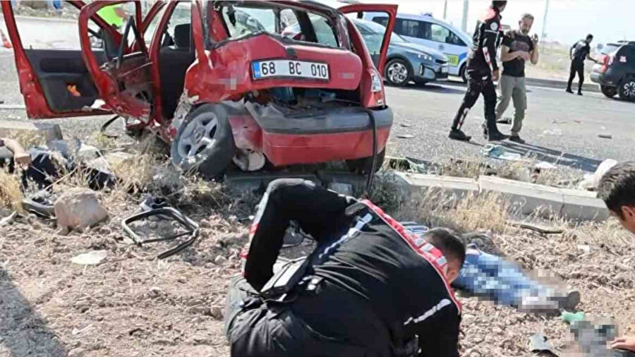 Aksaray'da sınava giden araçlar çarpıştı: 1 ölü, 10 yaralı