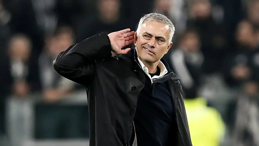 Mourinho yıldız oyuncu ile bire bir görüştü: Fenerbahçe'ye sıcak bakıyor