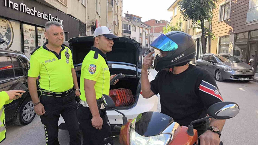 1 ayda 10 kez ceza yedi