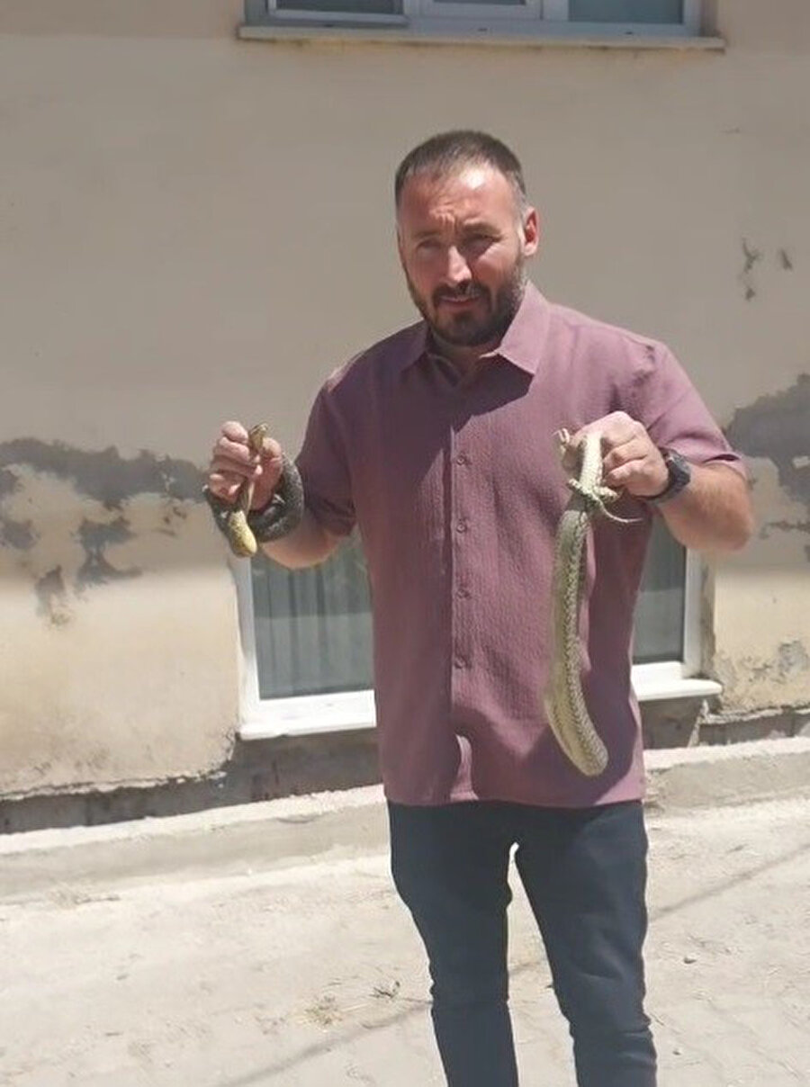 Yılan Avcısı lakaplı adam