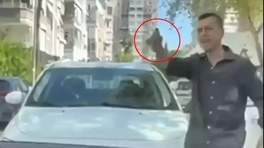 ​Trafikte tartıştığı kadınlara tabanca doğrultmuştu: O sürücü hakkında yeni gelişme