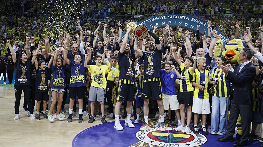 Fenerbahçe Beko'dan Galatasaray'a transfer