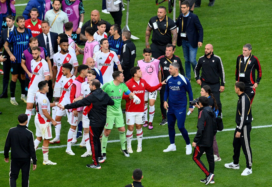 Kulüpler Dünya Kupası'nda ortalık karıştı