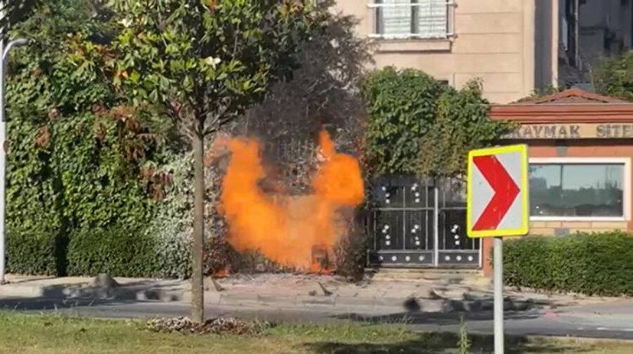 Başakşehir’de yeraltı elektrik kablosundan çıkan yangın doğalgaz kutusuna sıçradı