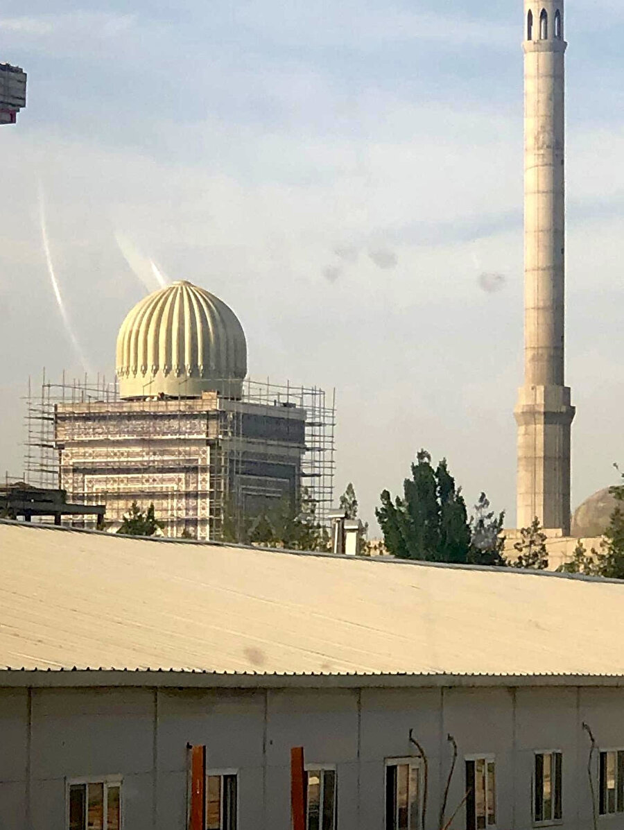 İmam Buhârî Türbesi.
