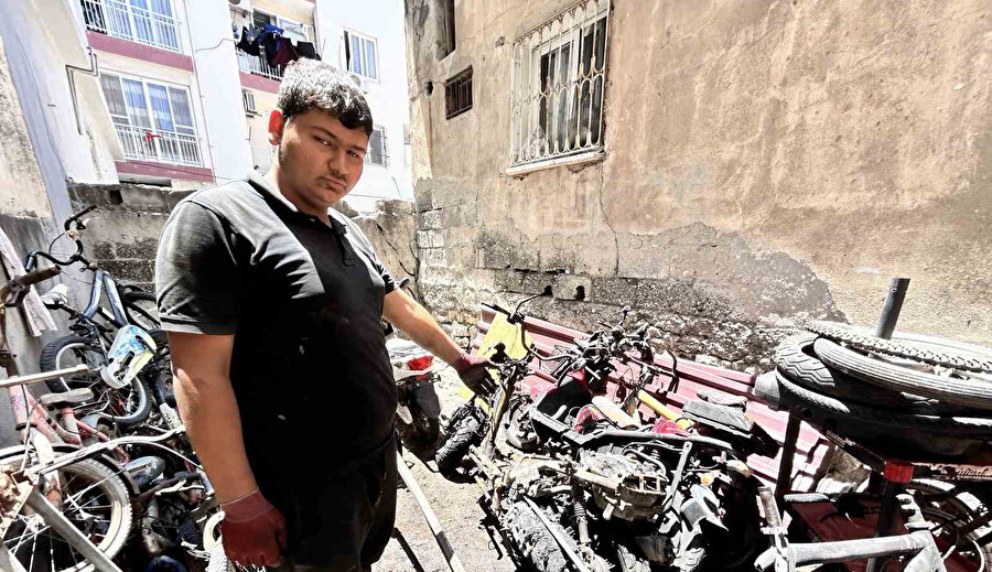 Motosiklet ustasının 35 yıllık emeği küle döndü: Elimde hiçbir şey kalmadı