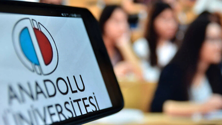 AÖF yaz okulu kayıtları nasıl yapılır? 2025 Açıköğretim ders başı kayıt ücreti ne kadar?