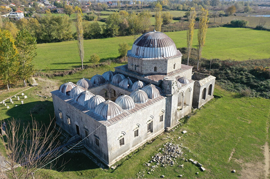 Kurşunlu Camii'nin restorasyon çalışmalarından önceki hali.