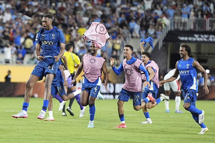 7 gollü Manchester City - Al Hilal maçında olay çıktı