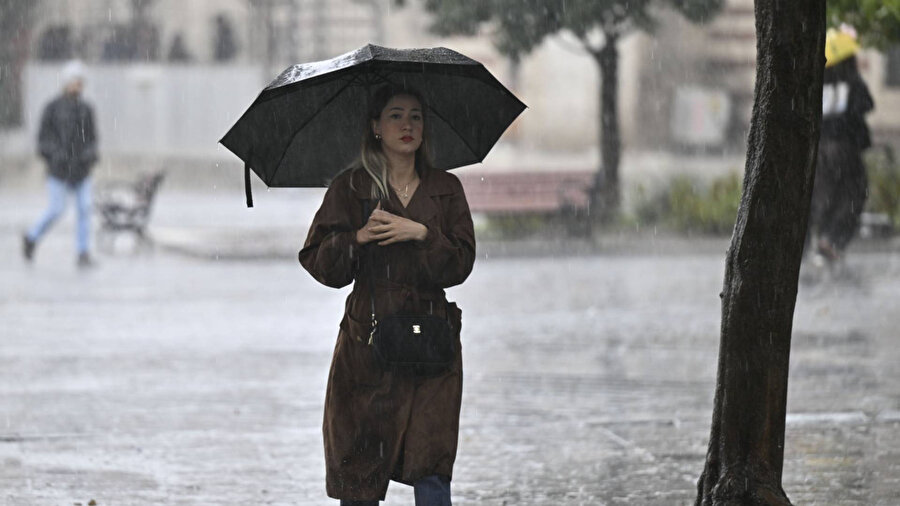 Meteoroloji uyardı: Üç bölgede kuvvetli yağış ve fırtına alarmı
