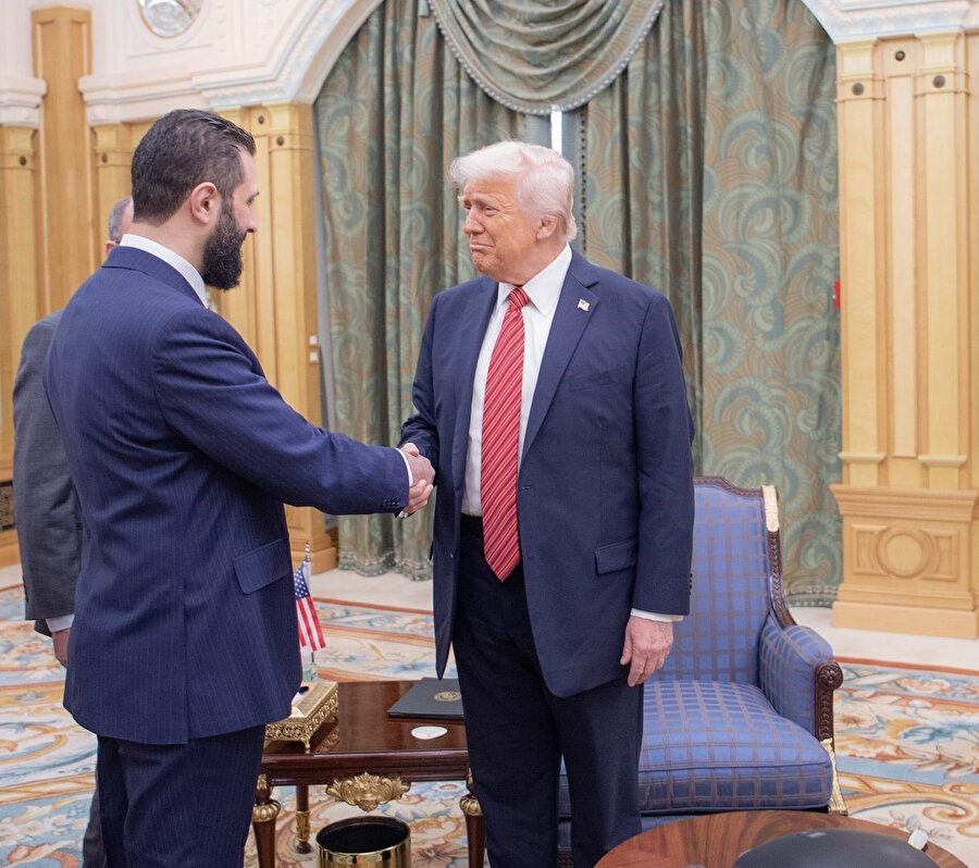 Suriye hükümeti, ülkede 2011 yılında iç savaşın patlak vermesinden önce de ABD'nin ağır mali yaptırımlarına maruz kalmıştı.