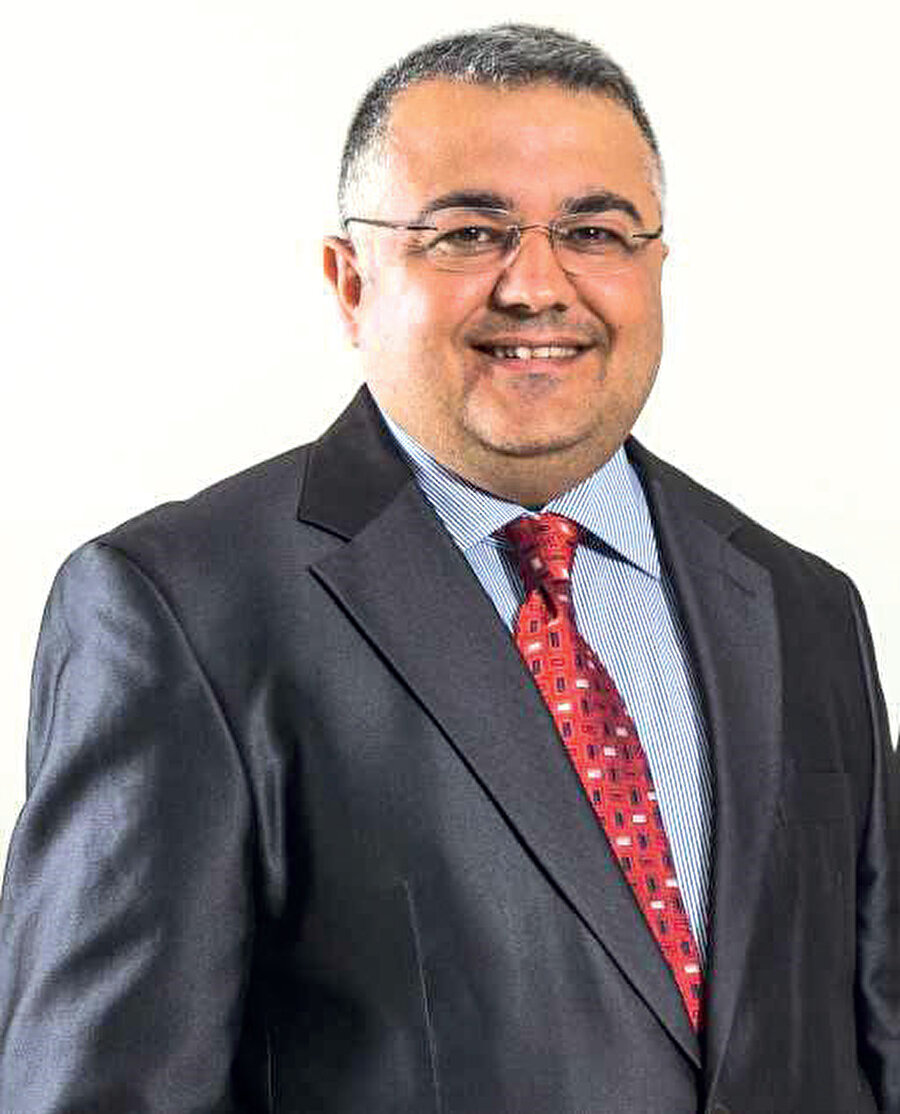 Doç. Dr. Sabri Öz.