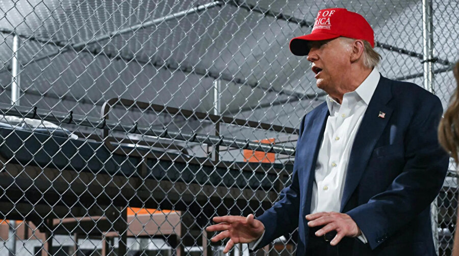 ABD Başkanı Donald Trump adayı gezdi