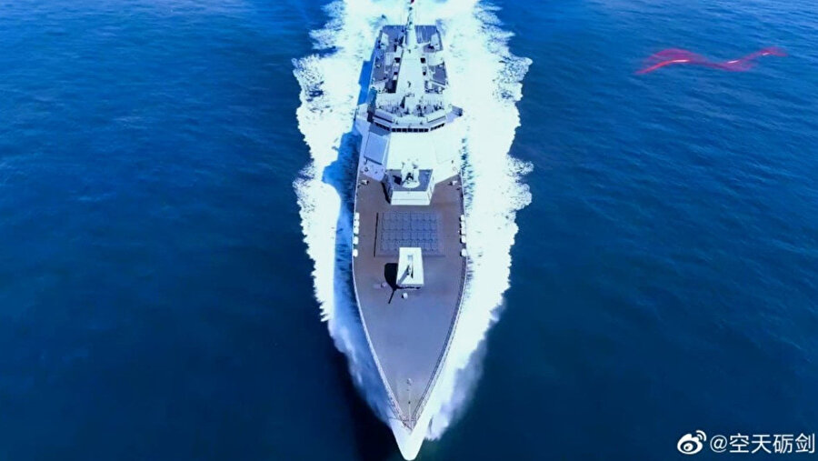 Type 055 destroyeri / Çin medyası
